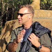 בני פירסט, ד''ר בני פירסט, ד''ר